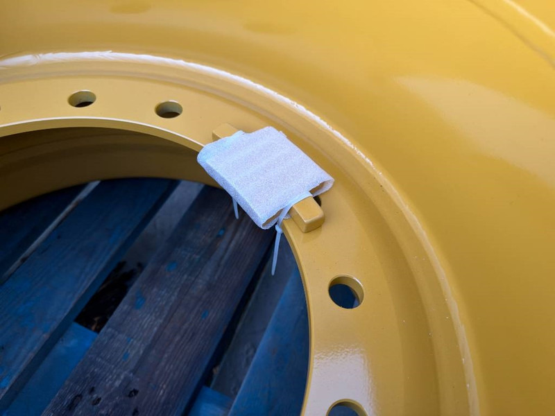 Cat 17.00-25/1.7 RIM for 20.5 x 25 - CAT 938M - Шины и диски для Строительной техники: фото 3 Cat 17.00-25/1.7 RIM for 20.5 x 25 - CAT 938M - Шины и диски для Строительной техники: фото 3