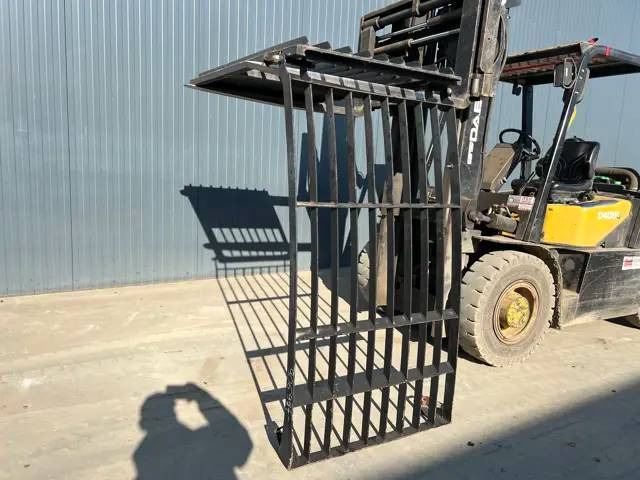 Cat 313D / M315D / 320D / 325D / 330D / 345C / 365C / - Кабина и интерьер для Строительной техники: фото 1 Cat 313D / M315D / 320D / 325D / 330D / 345C / 365C / - Кабина и интерьер для Строительной техники: фото 1