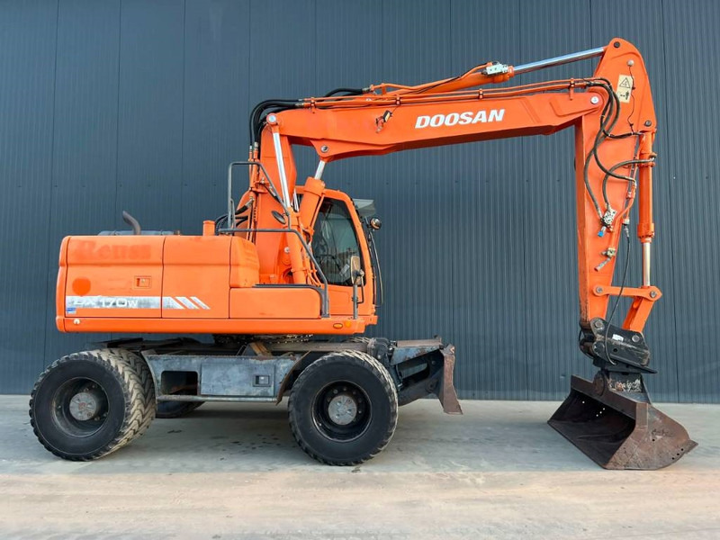 Doosan DX170W - Колёсный экскаватор: фото 4 Doosan DX170W - Колёсный экскаватор: фото 4