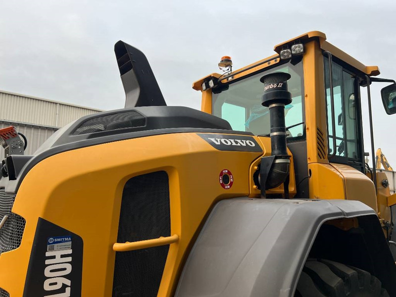 Колёсный погрузчик Volvo L90H: фото 14 Колёсный погрузчик Volvo L90H: фото 14