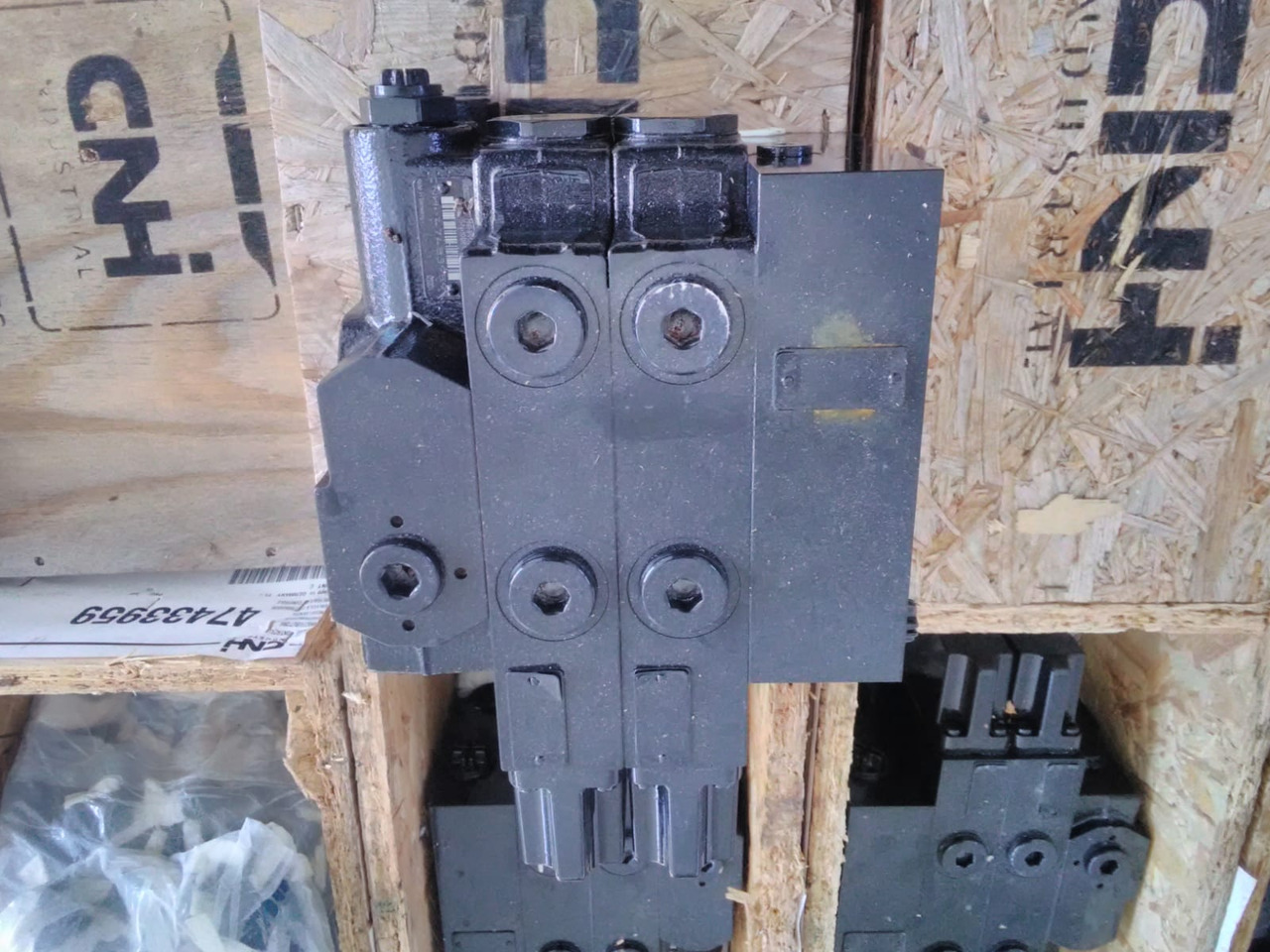 CNH 47433959 - Клапан для Сельскохозяйственной техники: фото 5 CNH 47433959 - Клапан для Сельскохозяйственной техники: фото 5