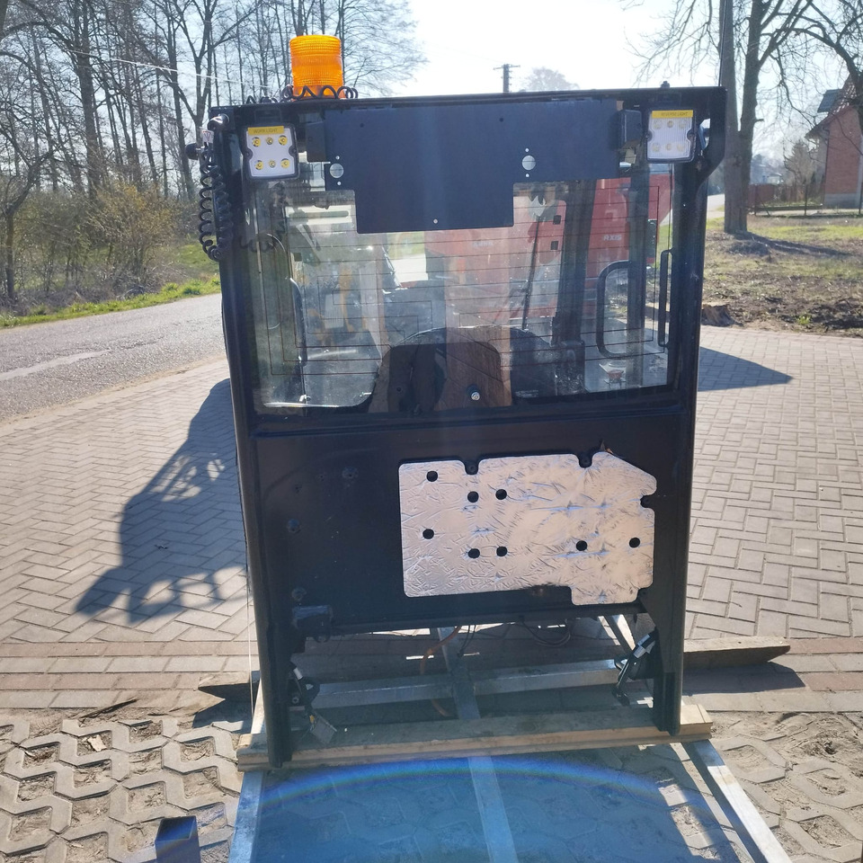 JCB 403 - Кабина для Строительной техники: фото 5 JCB 403 - Кабина для Строительной техники: фото 5