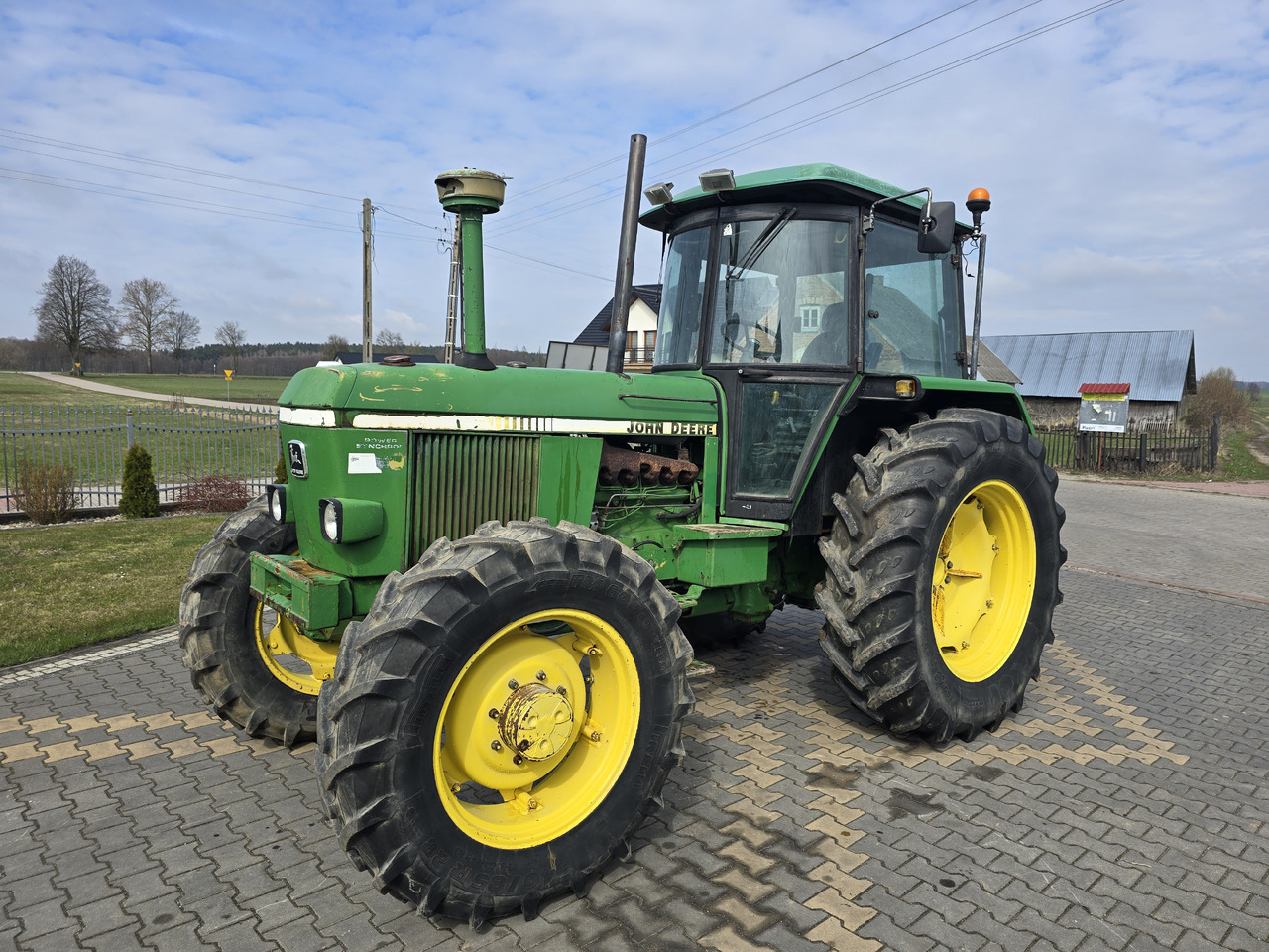 JOHN DEERE 3140 - Трактор: фото 2 JOHN DEERE 3140 - Трактор: фото 2