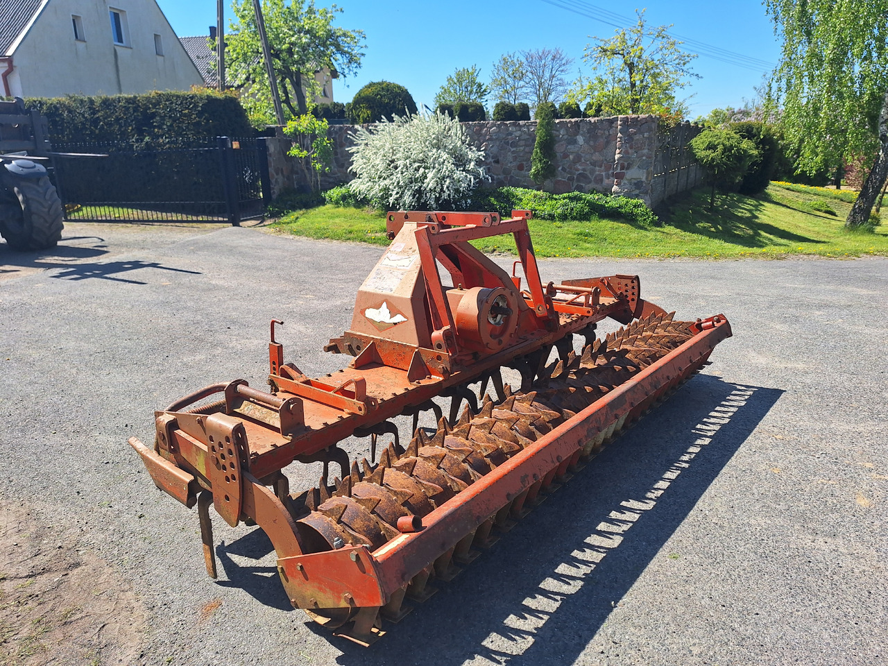 KUHN HR3001D - Борона: фото 4 KUHN HR3001D - Борона: фото 4