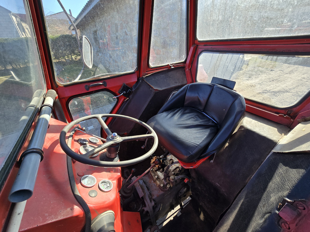 MASSEY FERGUSON 135 - Трактор: фото 4 MASSEY FERGUSON 135 - Трактор: фото 4