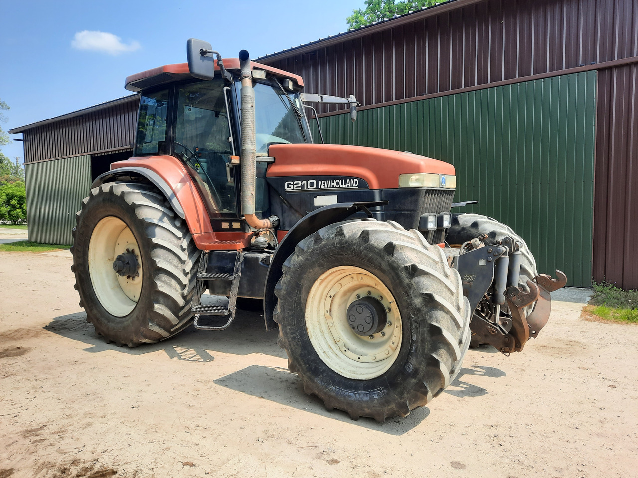 NEW HOLLAND G210 - Трактор: фото 3 NEW HOLLAND G210 - Трактор: фото 3