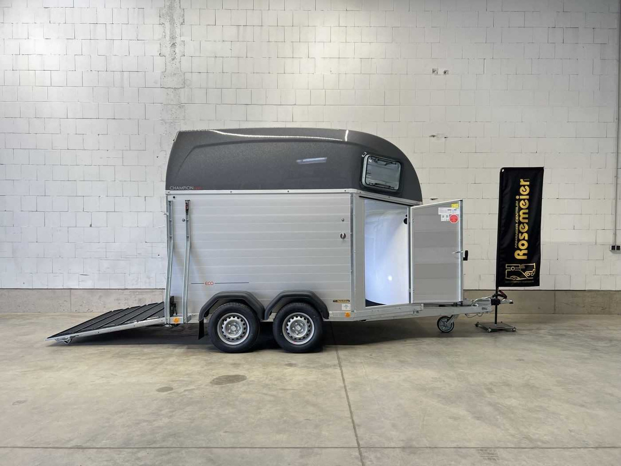 BOECKMANN Champion Esprit Eco Pferdeanhänger - Прицеп-коневоз: фото 1 BOECKMANN Champion Esprit Eco Pferdeanhänger - Прицеп-коневоз: фото 1