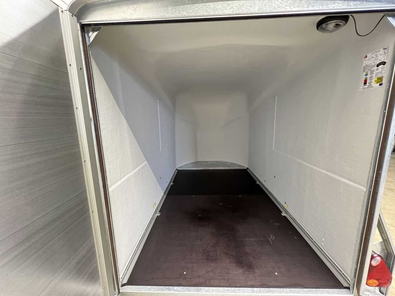 Новый Прицеп-фургон CHEVAL LIBERTE Cargo 1300.02+Tür Alu-Felgen Kofferanhänger: фото 6