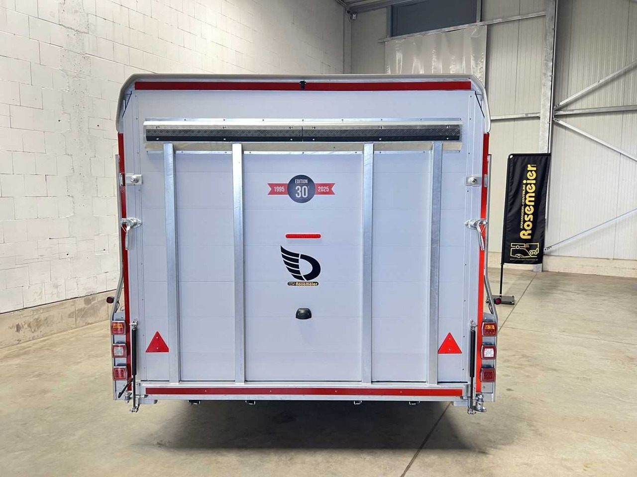 CHEVAL LIBERTE DEBON C2000 Roadster ALF Autotransporter geschlossen - Прицеп-автовоз: фото 4 CHEVAL LIBERTE DEBON C2000 Roadster ALF Autotransporter geschlossen - Прицеп-автовоз: фото 4