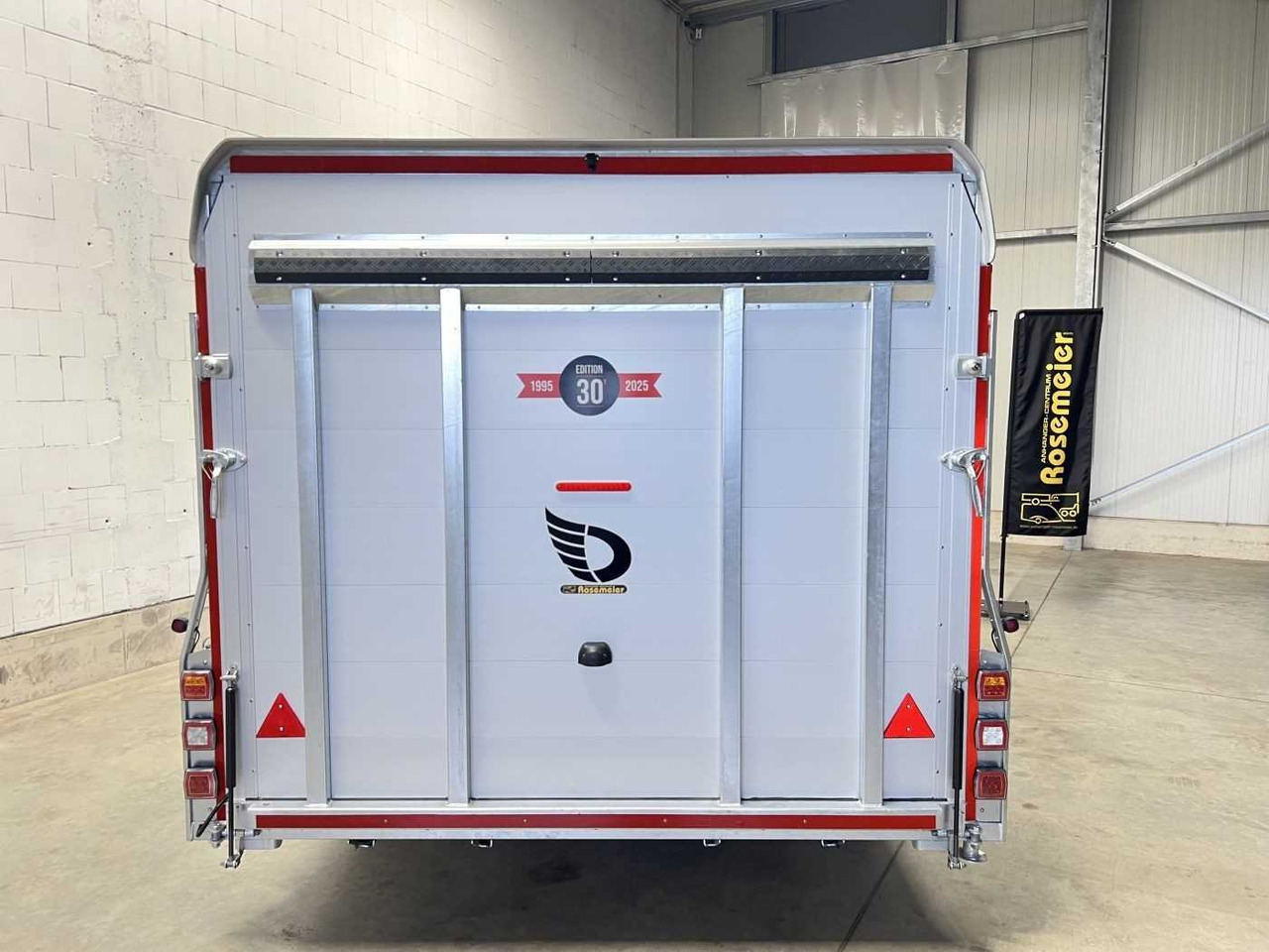 CHEVAL LIBERTE DEBON C2000 Roadster ALF Autotransporter geschlossen - Прицеп-автовоз: фото 5 CHEVAL LIBERTE DEBON C2000 Roadster ALF Autotransporter geschlossen - Прицеп-автовоз: фото 5