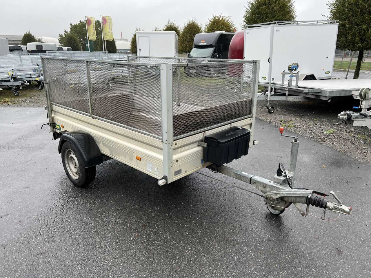 UNSINN K 1325 Gitter Kastenanhänger gebremst - Прицеп для легкового автомобиля: фото 1 UNSINN K 1325 Gitter Kastenanhänger gebremst - Прицеп для легкового автомобиля: фото 1
