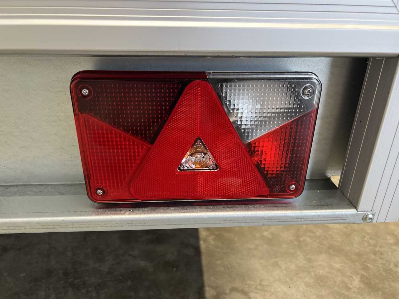 Новый Торговый прицеп UNSINN UKU 421719-26-14 VKL Verkaufsanhänger: фото 17