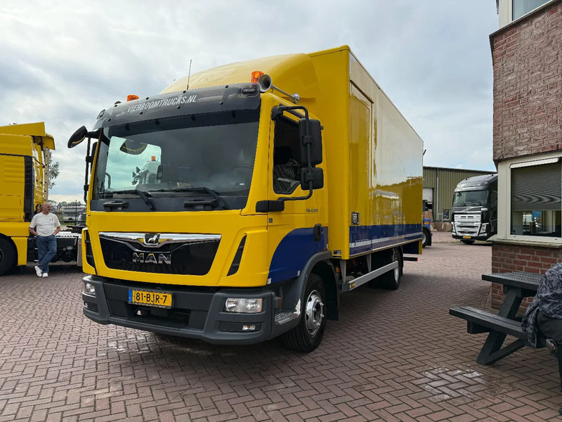 MAN TGL TGL 12.220 4X2 BL Koffer mit Ladebordwand - Грузовик с закрытым кузовом: фото 2 MAN TGL TGL 12.220 4X2 BL Koffer mit Ladebordwand - Грузовик с закрытым кузовом: фото 2