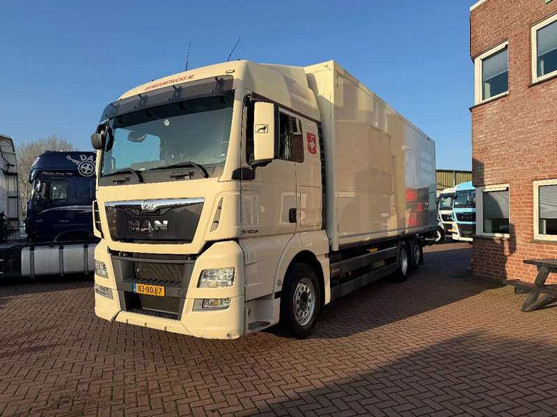 MAN TGX TGX 26.400 6X2-2 BL Iso Koffer mit LBW und Heizung EURO6 Holland Truck - Грузовик с закрытым кузовом: фото 2 MAN TGX TGX 26.400 6X2-2 BL Iso Koffer mit LBW und Heizung EURO6 Holland Truck - Грузовик с закрытым кузовом: фото 2