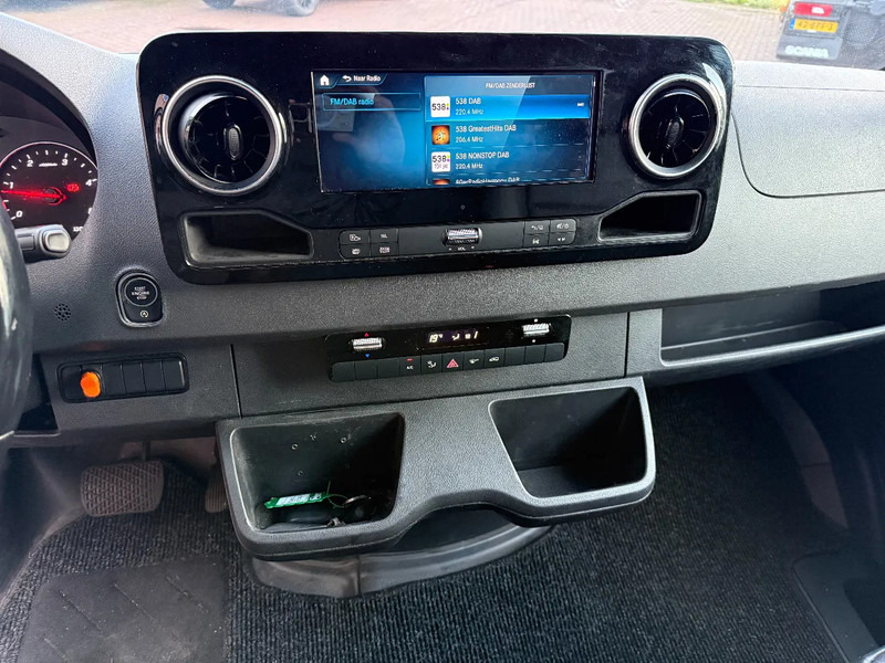 Mercedes-Benz Sprinter Sprinter 515CDI bakwagen met klep / automaat / MBUX /Navi / Airco / Camera / Top - Фургон с закрытым кузовом: фото 4 Mercedes-Benz Sprinter Sprinter 515CDI bakwagen met klep / automaat / MBUX /Navi / Airco / Camera / Top - Фургон с закрытым кузовом: фото 4