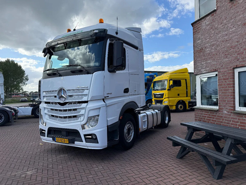 Mercedes-Benz Actros Actros 1842LS Euro6 / 2x Tank / 894.013km / Smart Tacho / TOP ZUSTAND !!!!!!! - Тягач: фото 2 Mercedes-Benz Actros Actros 1842LS Euro6 / 2x Tank / 894.013km / Smart Tacho / TOP ZUSTAND !!!!!!! - Тягач: фото 2