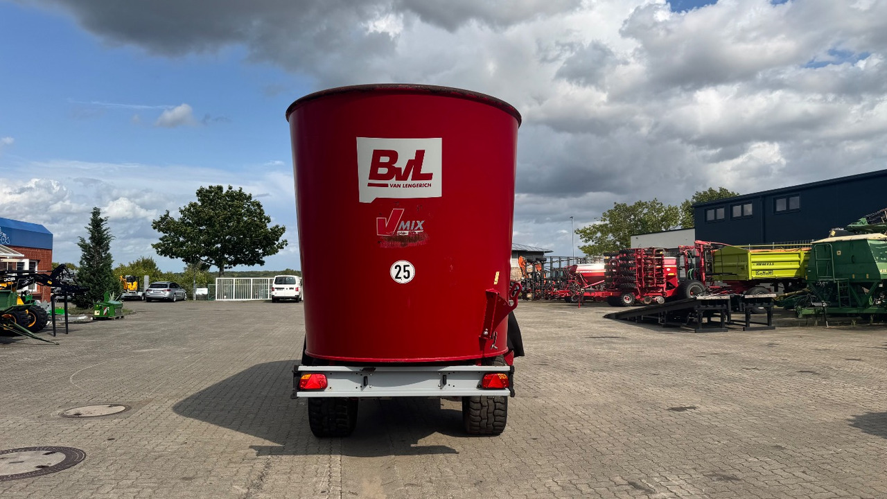 BVL V-Mix 17-2S # top Zustand # - Кормораздатчик: фото 2 BVL V-Mix 17-2S # top Zustand # - Кормораздатчик: фото 2