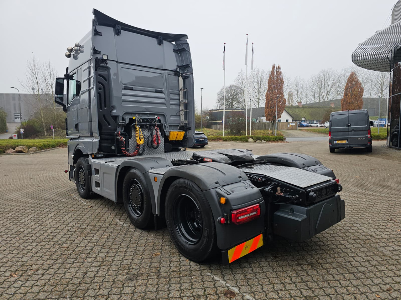 MAN TGX 26.510 6x2-2 Individual Lion S - Тягач: фото 4 MAN TGX 26.510 6x2-2 Individual Lion S - Тягач: фото 4