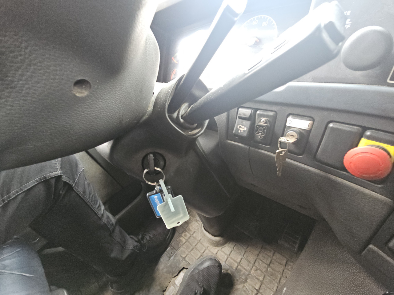 Мусоровоз Volvo FM9 6x2: фото 18