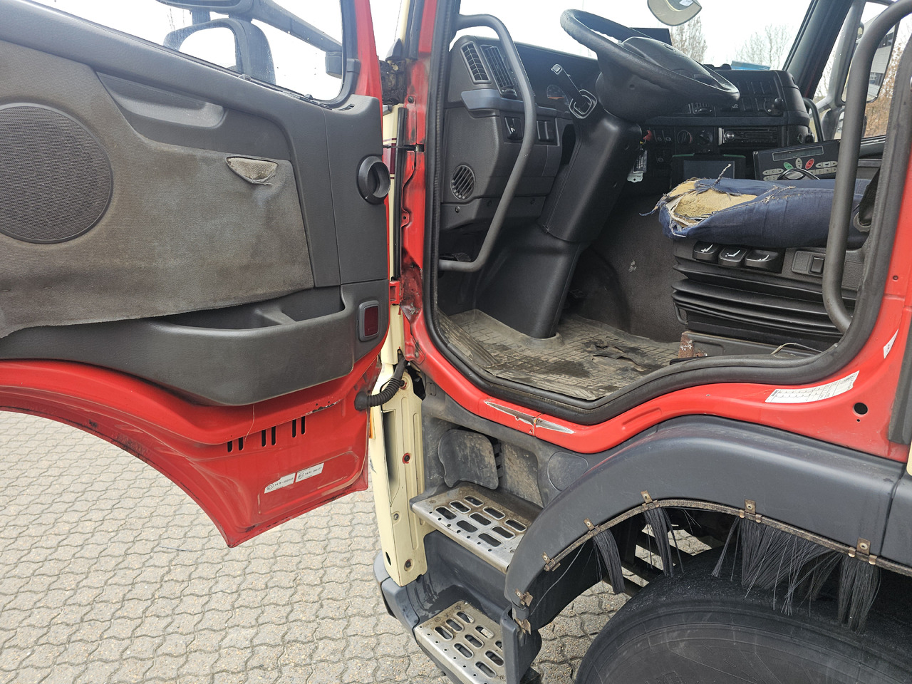 Мусоровоз Volvo FM9 6x2: фото 9