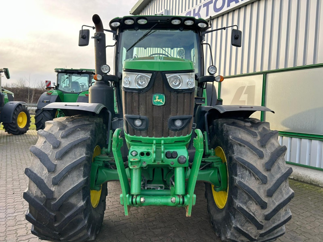 John Deere 6215R - Трактор: фото 3 John Deere 6215R - Трактор: фото 3