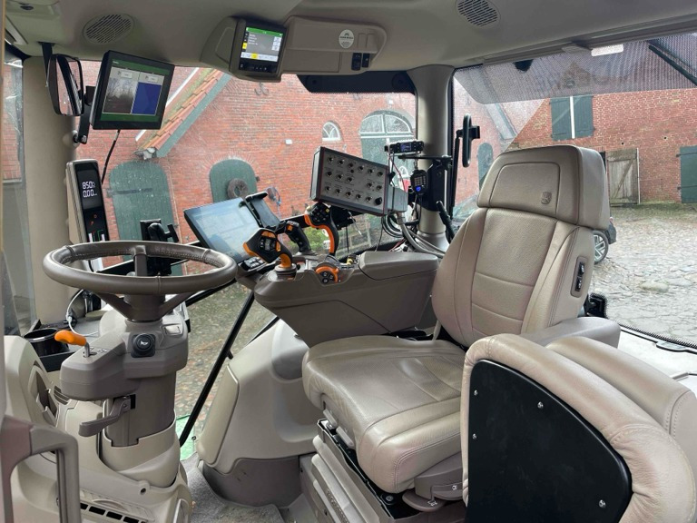 John Deere 6R 250 - Трактор: фото 5 John Deere 6R 250 - Трактор: фото 5