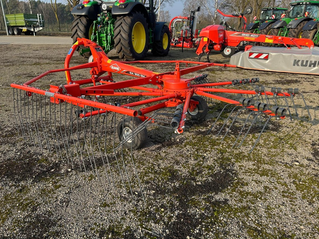 Kuhn GA 300 GM - Сеноворошилка: фото 4 Kuhn GA 300 GM - Сеноворошилка: фото 4