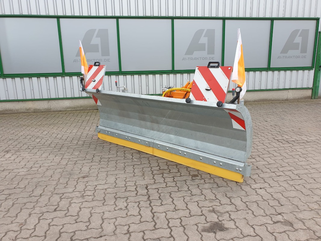 Новый Навесное оборудование Fliegl PLANIER- U. SCHNEERÄUMSCHILD: фото 1