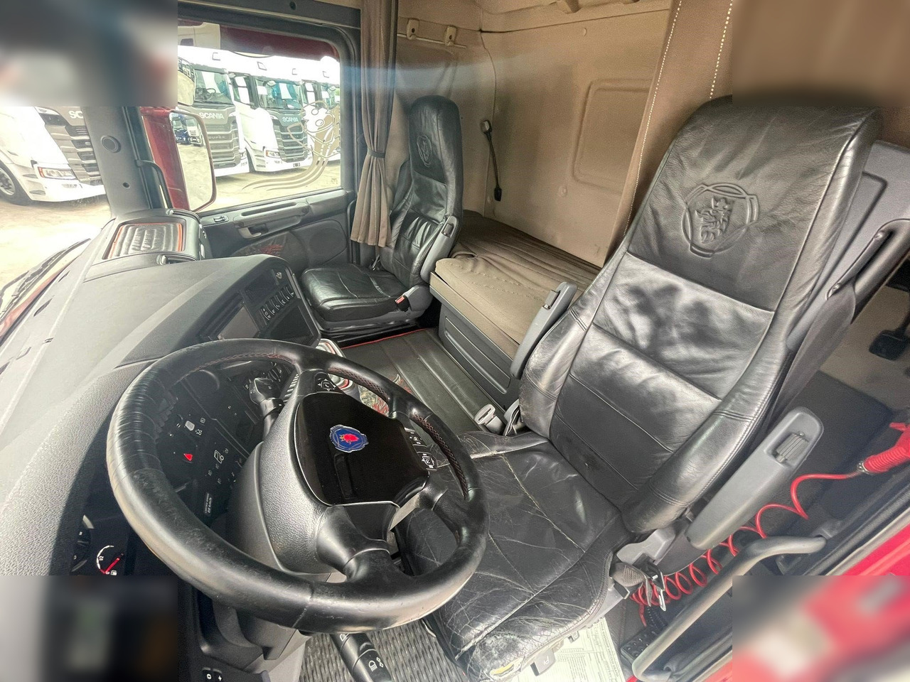 SCANIA R560 - Грузовик-контейнеровоз/ Сменный кузов: фото 5 SCANIA R560 - Грузовик-контейнеровоз/ Сменный кузов: фото 5