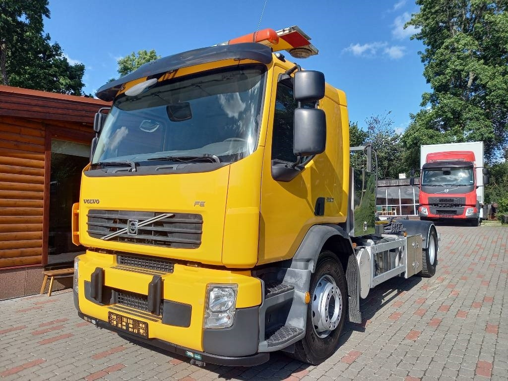 Volvo FE 280, 4x2, HOOKLIFT - Крюковой мультилифт: фото 1 Volvo FE 280, 4x2, HOOKLIFT - Крюковой мультилифт: фото 1