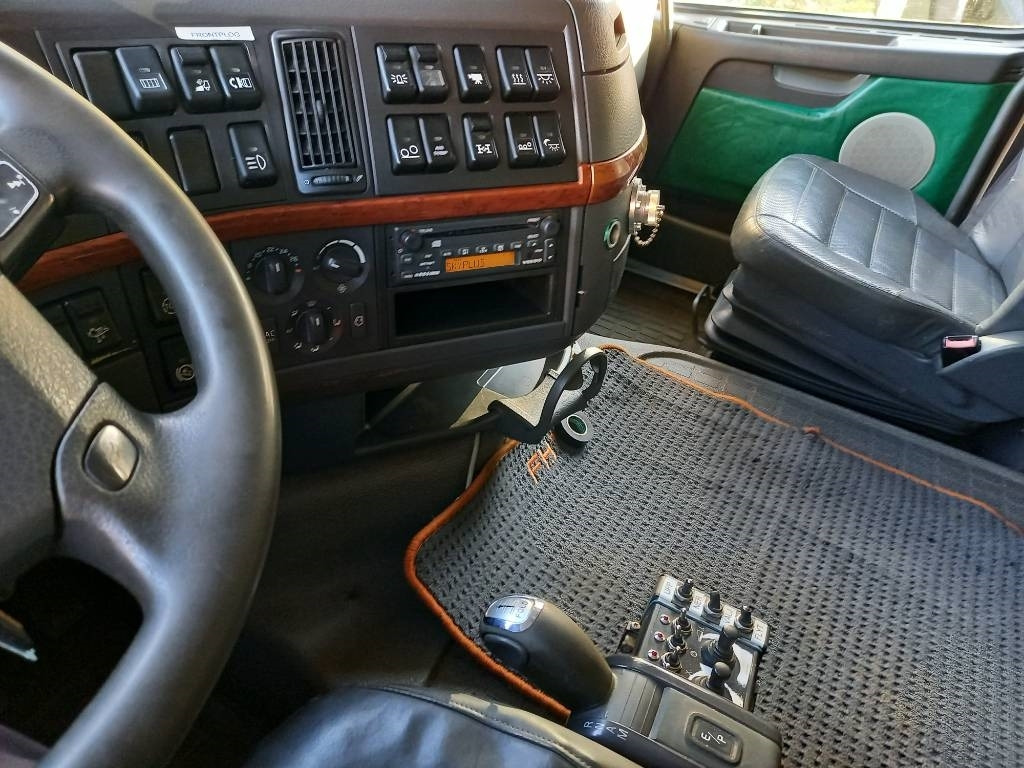 Крюковой мультилифт Volvo FH 520, 8x4, MULTILIFT: фото 23 Крюковой мультилифт Volvo FH 520, 8x4, MULTILIFT: фото 23