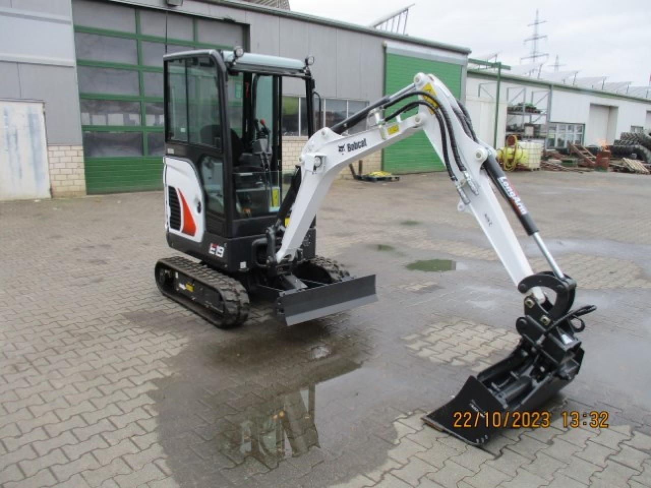 Bobcat E19 V - Мини-экскаватор: фото 3 Bobcat E19 V - Мини-экскаватор: фото 3