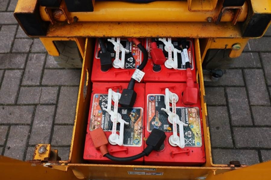 Haulotte Compact 10N As-Is, Electric, 10m Working Height, 2 - Ножничный подъемник: фото 4 Haulotte Compact 10N As-Is, Electric, 10m Working Height, 2 - Ножничный подъемник: фото 4