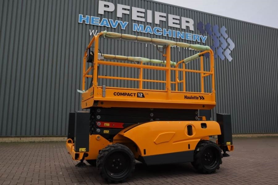 Haulotte Compact 12DX Valid Inspection, *Guarantee! Diesel,  - Ножничный подъемник: фото 1 Haulotte Compact 12DX Valid Inspection, *Guarantee! Diesel,  - Ножничный подъемник: фото 1