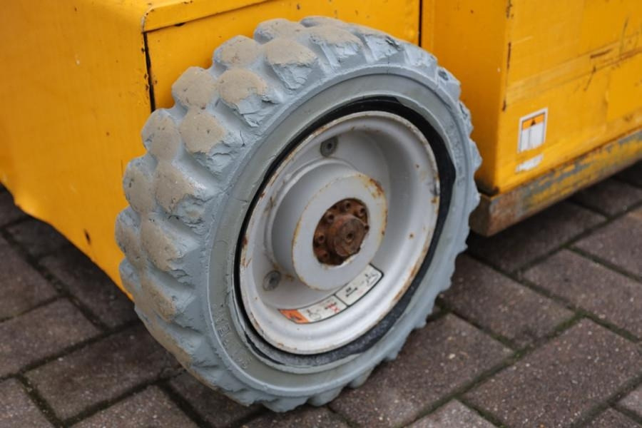 Коленчатый подъемник Haulotte STAR 12 Electric, 12m Working Height, 3m Reach, 21: фото 11 Коленчатый подъемник Haulotte STAR 12 Electric, 12m Working Height, 3m Reach, 21: фото 11