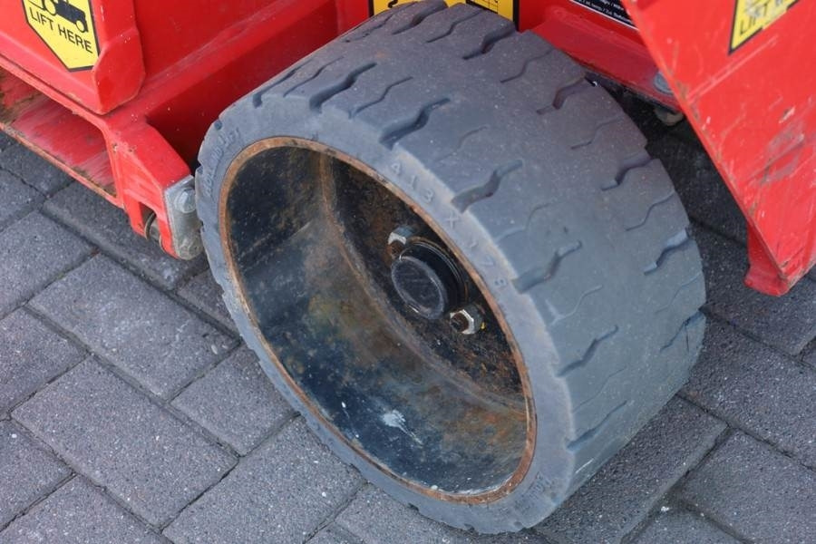 Ножничный подъемник Holland Lift Ecostar HL-7810 Electric, 10m Working Height, 450k: фото 8