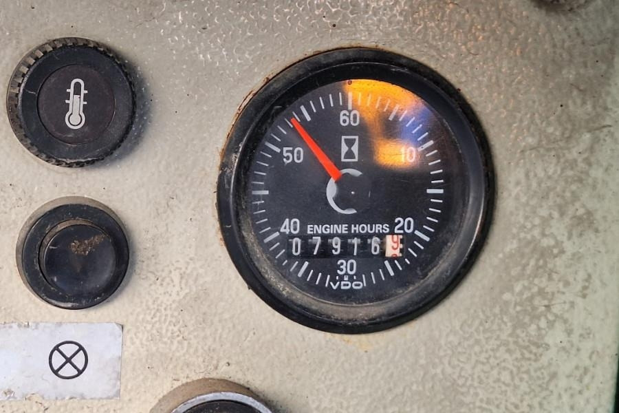 Holland Lift Megastar G300DL30/S Diesel, 4x4x4 Drive, 33.5m Wor - Ножничный подъемник: фото 5 Holland Lift Megastar G300DL30/S Diesel, 4x4x4 Drive, 33.5m Wor - Ножничный подъемник: фото 5