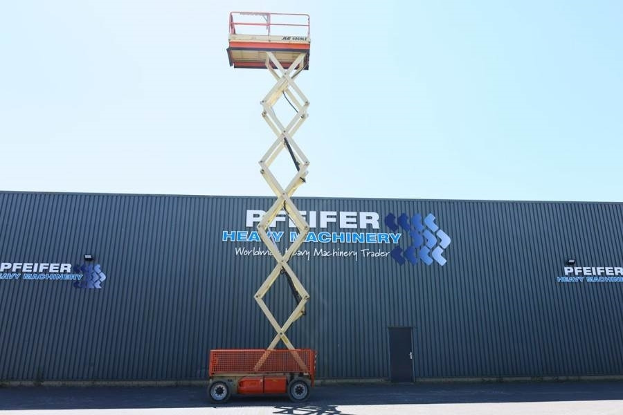 JLG 4069LE Electric, 14.2m Working Height, 360kg Capac - Ножничный подъемник: фото 3 JLG 4069LE Electric, 14.2m Working Height, 360kg Capac - Ножничный подъемник: фото 3