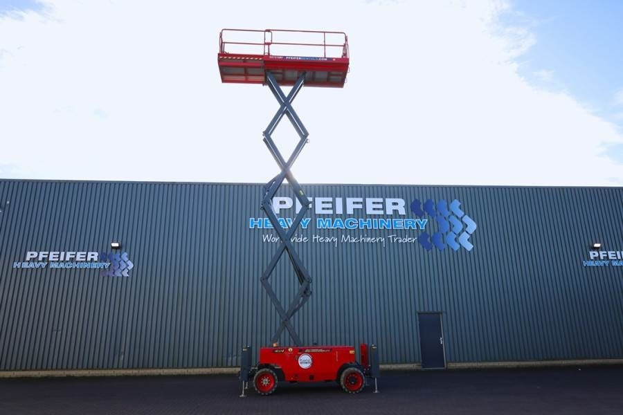 Magni DS1218RT Valid inspection, Diesel, 4x4 Drive, 12m  - Ножничный подъемник: фото 3 Magni DS1218RT Valid inspection, Diesel, 4x4 Drive, 12m  - Ножничный подъемник: фото 3