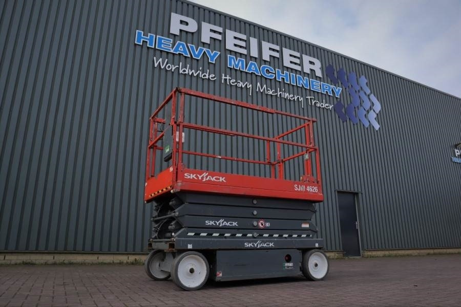 SkyJack SJ4626 ELECTRIC, 10M WORKING HEIGHT, 454KG CAPACIT - Ножничный подъемник: фото 1 SkyJack SJ4626 ELECTRIC, 10M WORKING HEIGHT, 454KG CAPACIT - Ножничный подъемник: фото 1