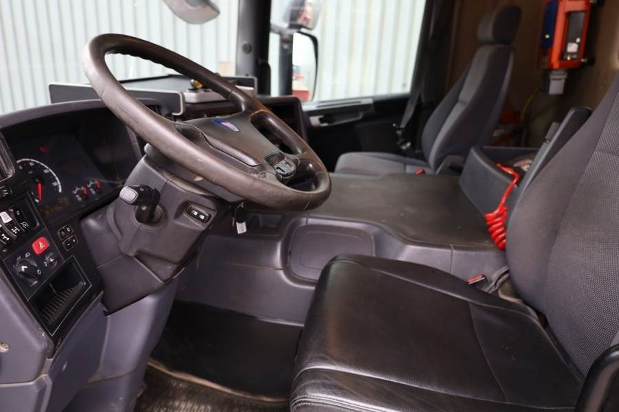 Scania 8x4 With Putzmeister PUMI 24-3.67CS Truck-mounted - Тягач: фото 4 Scania 8x4 With Putzmeister PUMI 24-3.67CS Truck-mounted - Тягач: фото 4