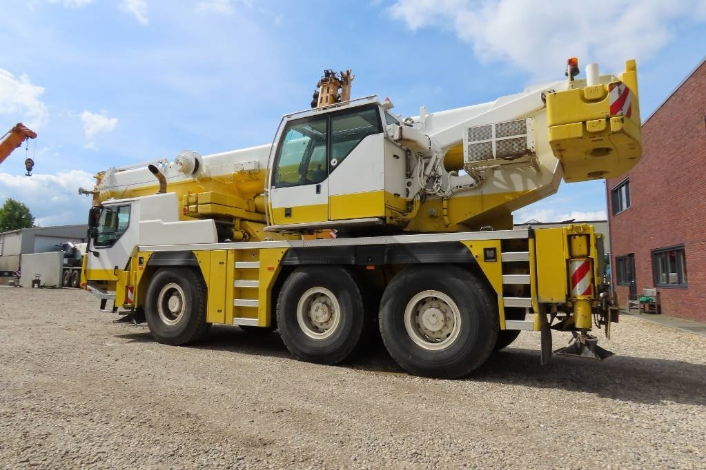 Liebherr LTM 1055-3.2  - Вседорожный кран: фото 4 Liebherr LTM 1055-3.2  - Вседорожный кран: фото 4