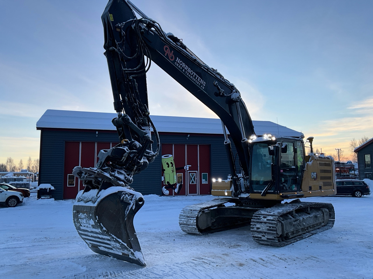 CAT 330 - Экскаватор: фото 1 CAT 330 - Экскаватор: фото 1