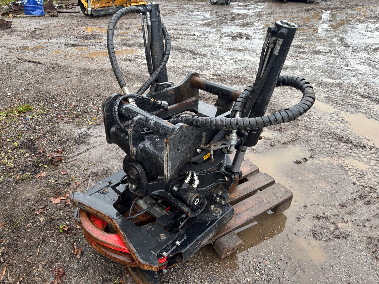 Cat TRS 18 - Тилтротатор: фото 1 Cat TRS 18 - Тилтротатор: фото 1