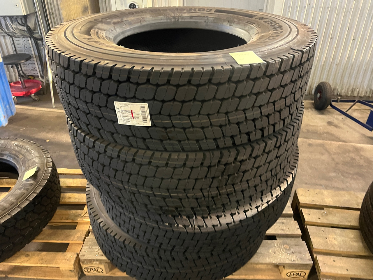 Continental CoachRegio HD3 - Шина для Грузовиков: фото 1 Continental CoachRegio HD3 - Шина для Грузовиков: фото 1