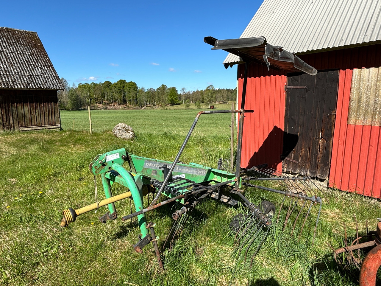 Deutz-Fahr Swatmaster 3221 - Сеноворошилка: фото 1 Deutz-Fahr Swatmaster 3221 - Сеноворошилка: фото 1