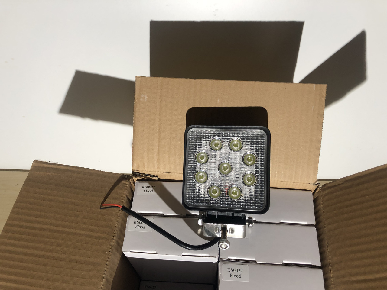 Epistar 27W - Свет/ Освещение: фото 1 Epistar 27W - Свет/ Освещение: фото 1