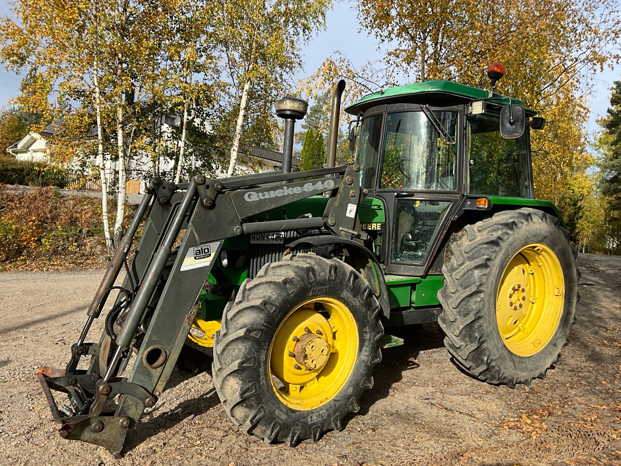 John Deere 2850 - Трактор: фото 1 John Deere 2850 - Трактор: фото 1