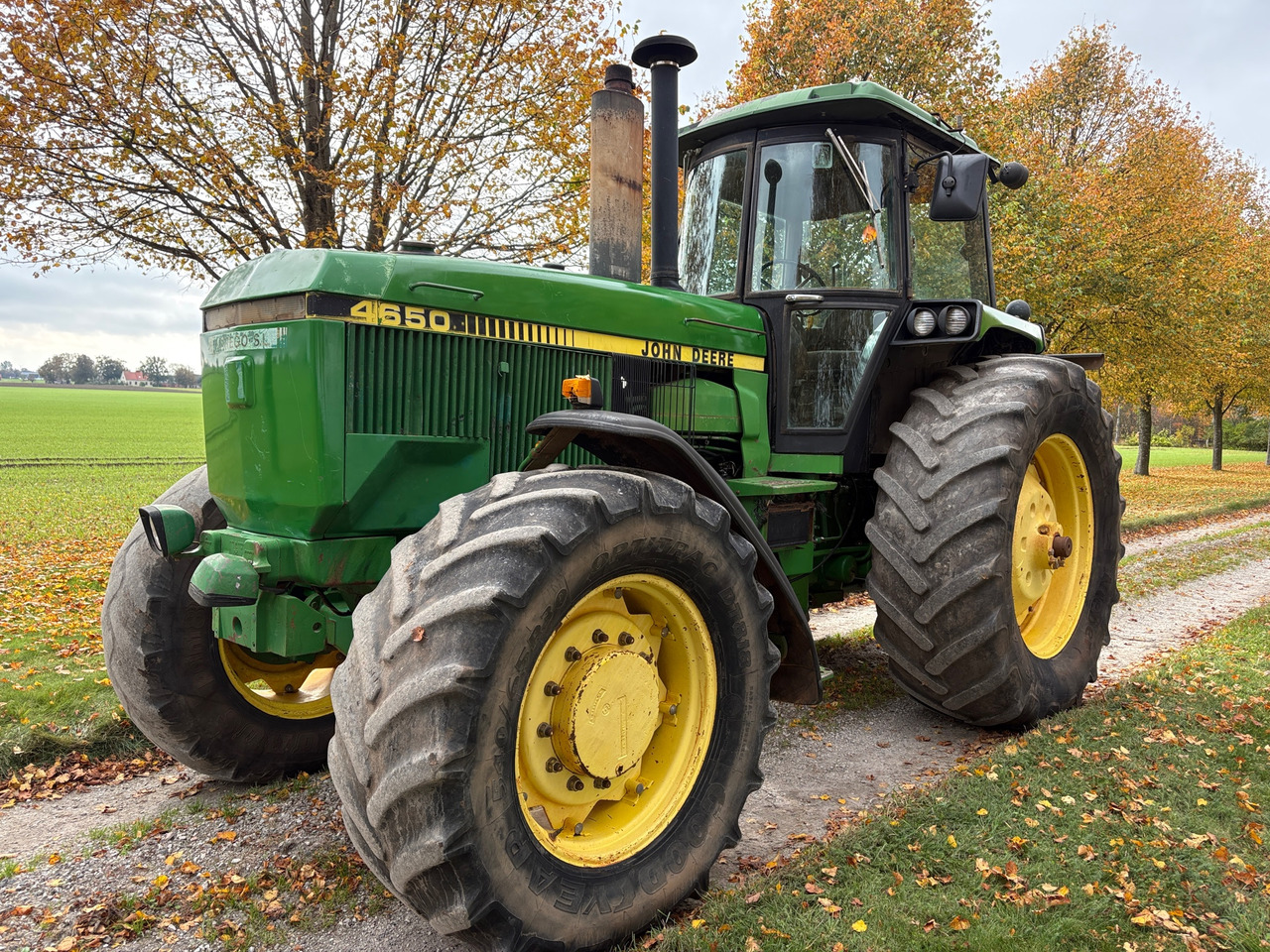 John Deere 4650 - Трактор: фото 1 John Deere 4650 - Трактор: фото 1