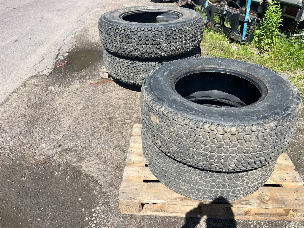 Klebér & Stomil Stomil Kleber 14.9R28 & 320/70R20 Kormoran EKO Pro Super 8L - Шина для Сельскохозяйственной техники: фото 1 Klebér & Stomil Stomil Kleber 14.9R28 & 320/70R20 Kormoran EKO Pro Super 8L - Шина для Сельскохозяйственной техники: фото 1